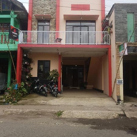 Labella Homestay Syariah Dieng Banjarnegara Exterior foto